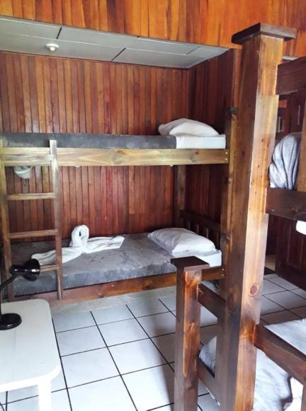 Hostel California Monteverde Exterior photo
